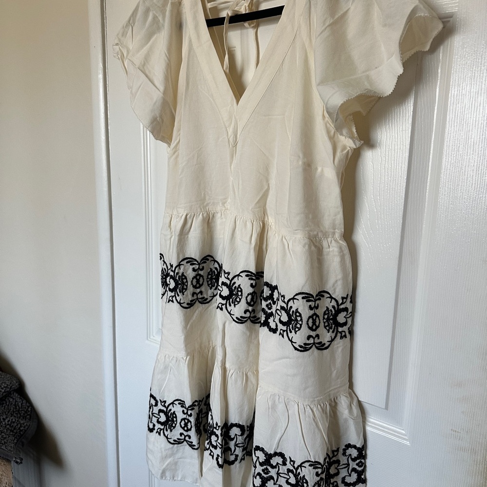 Old Navy Cream Fabric Large